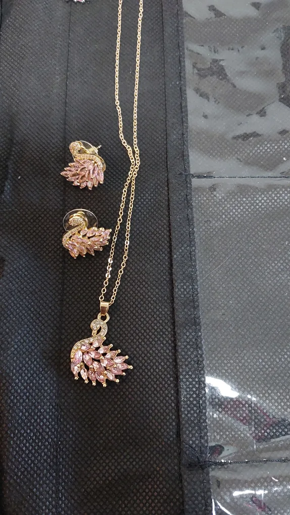 BRAND NEW super dainty classy Swan Necklace and Earring Set image indicator(4)