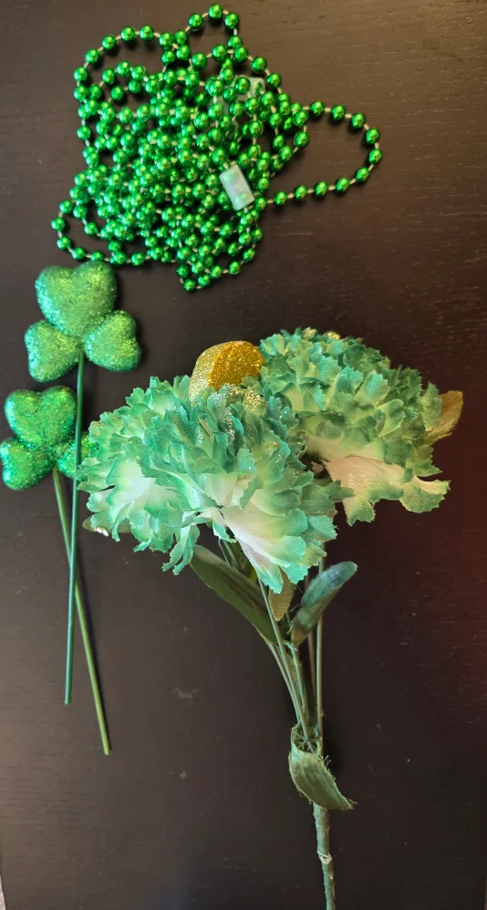 St. Patrick's Day Decorations thumbnail