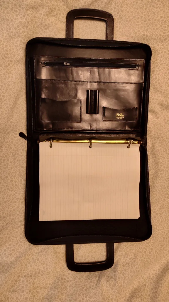 Nissan 1996 Black Leather Portfolio image indicator(2)