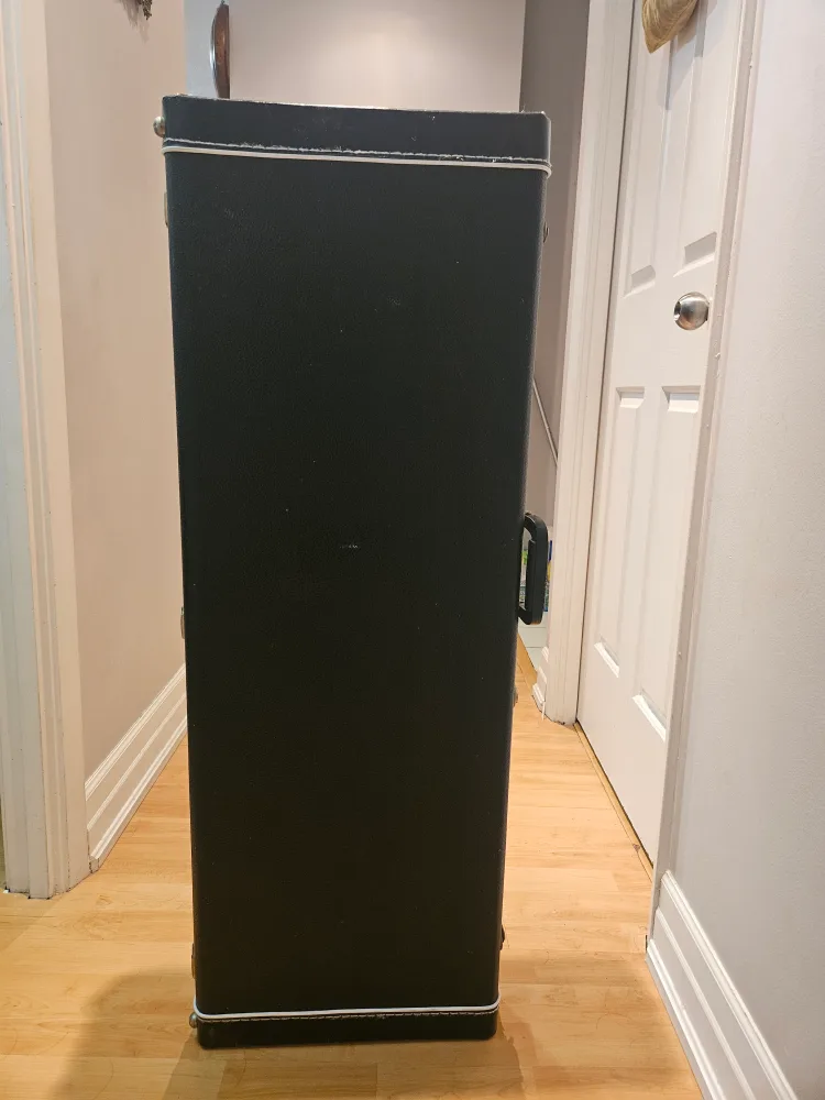 Yamaha Pacifica Electric Guitar with 15G Amp and Hard Case image indicator(8)