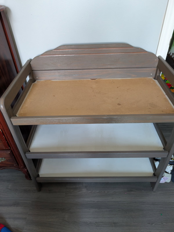 Baby change table - photo 2