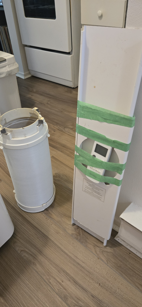 Portable air conditioner with remote (12,000 BTU) - photo 3