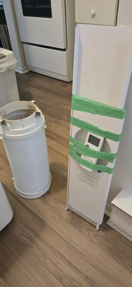 Portable air conditioner with remote (12,000 BTU) image indicator(3)