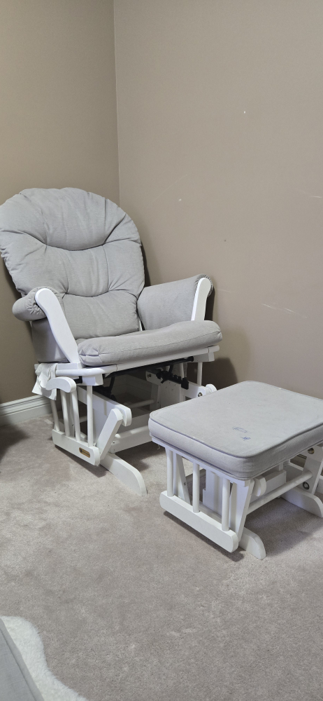 Rocking chair with leg rest - photo 2