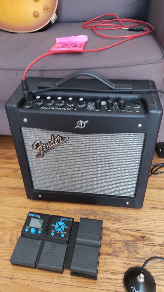 Epiphone Les Paul + Fender Mustang Amp + zoomG1On FX,  Full Kit