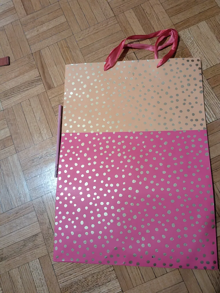 paper gift bag #freecycle thumbnail