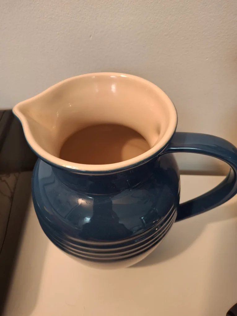 Le Creuset, Blue Ceramic Pitcher image indicator(3)