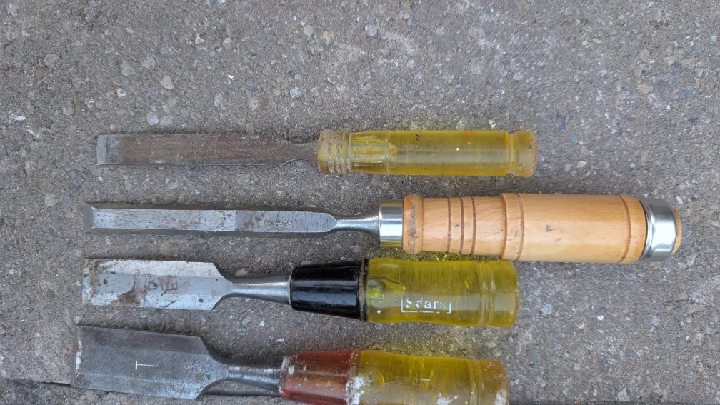 Set of 7 Hand Chisels - Marples, fuller etc image indicator(3)