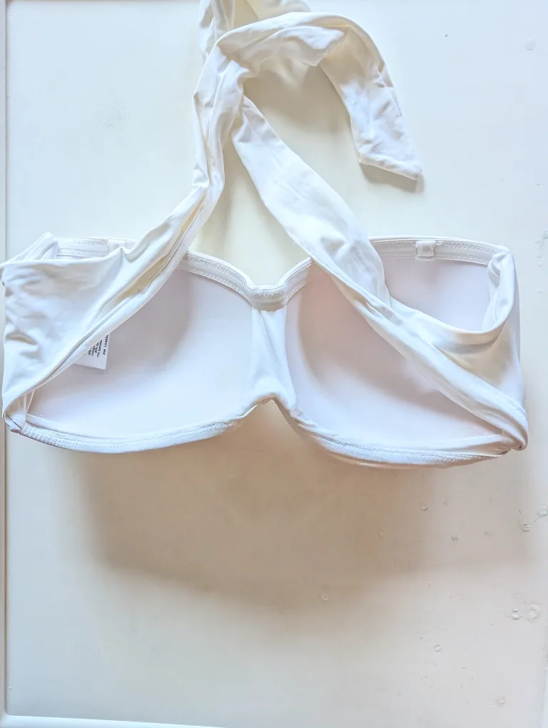 White Strapless Swimsuit Bikini Top🤍 image indicator(4)