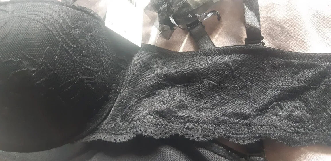 NEW George Black Lace Bra - Size 36A image indicator(7)