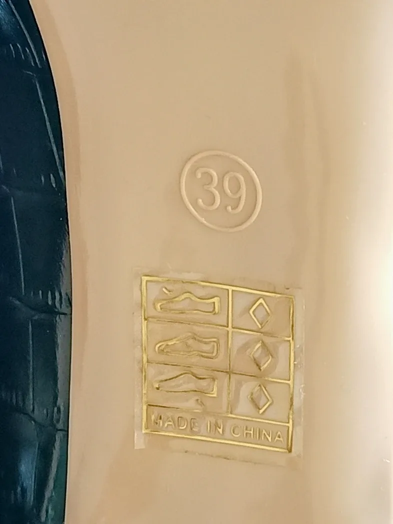 Worn 1x~Stiletto Heels size 8 image indicator(5)