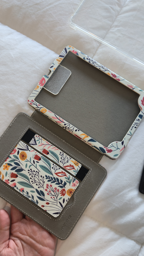 Kindle Paperwhite Ads Free + 3 Cases - photo 4
