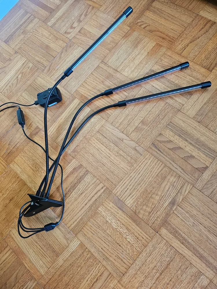 Clip-on Plant Grow Light with 3 Flexible Goosenecks thumbnail