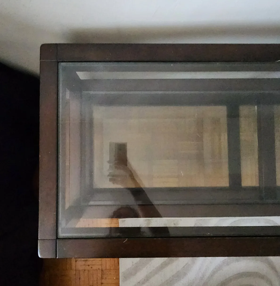 Wooden Glass Top TV Stand (4ft'5in x 1ft'10in) image indicator(3)