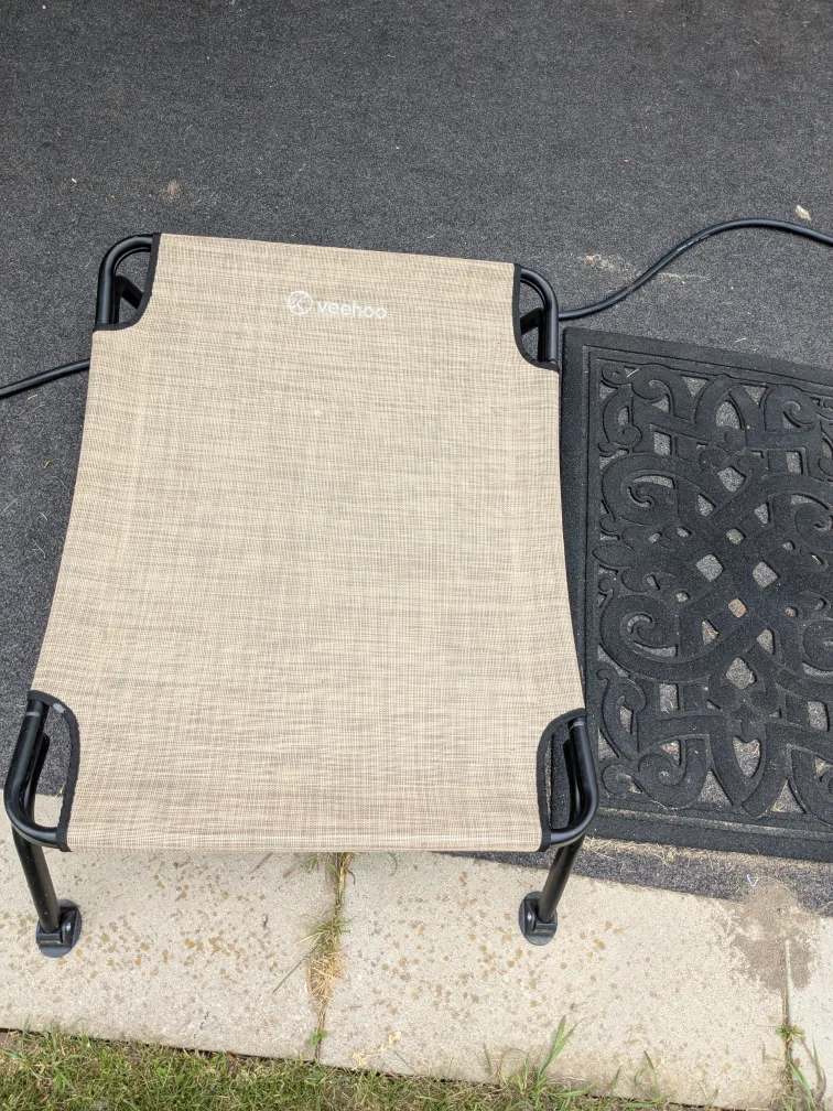 Veehoo Elevated Dog Bed - Beige image indicator(2)