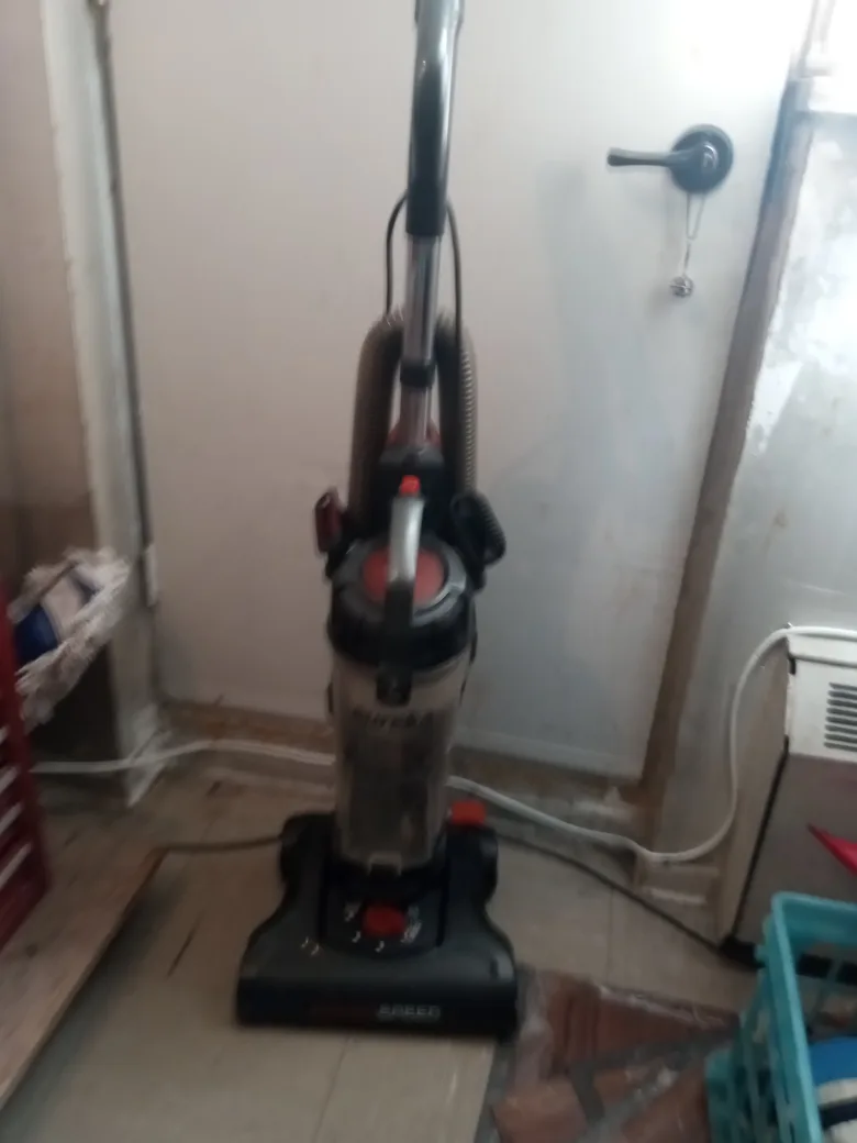 Eureka Power Speed Vacuum thumbnail
