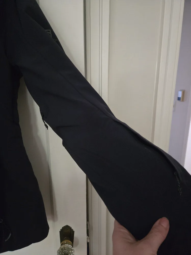 Salomon Icepuff Winter Jacket image indicator(7)