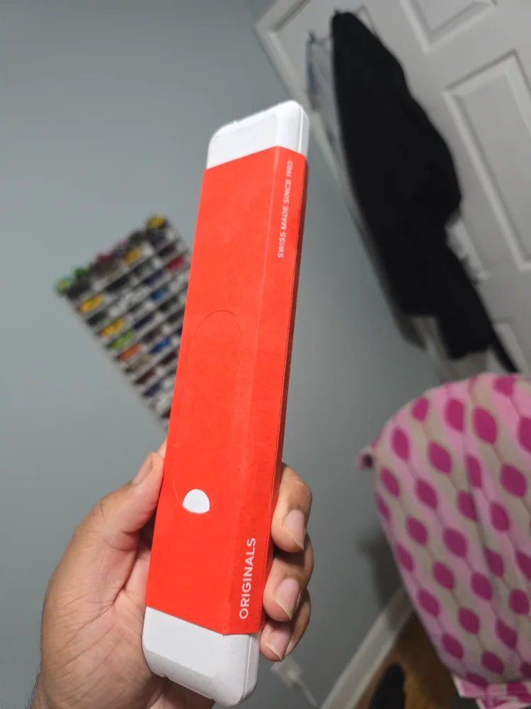 Swatch Trendy Lines At Night Watch image indicator(3)