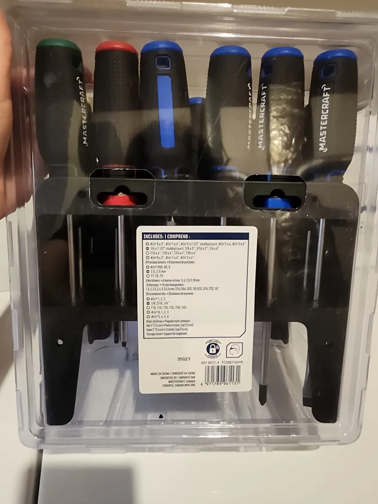 Mastercraft Screwdriver and Bit Set image indicator(2)