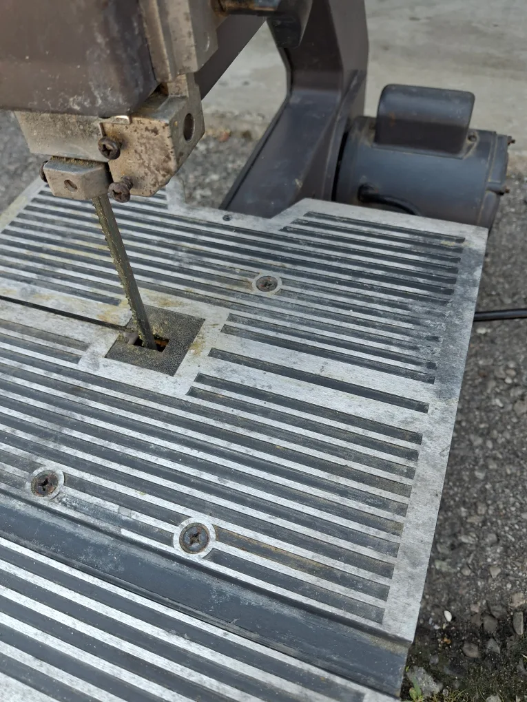 Durex Industrial 10" Band Saw image indicator(6)