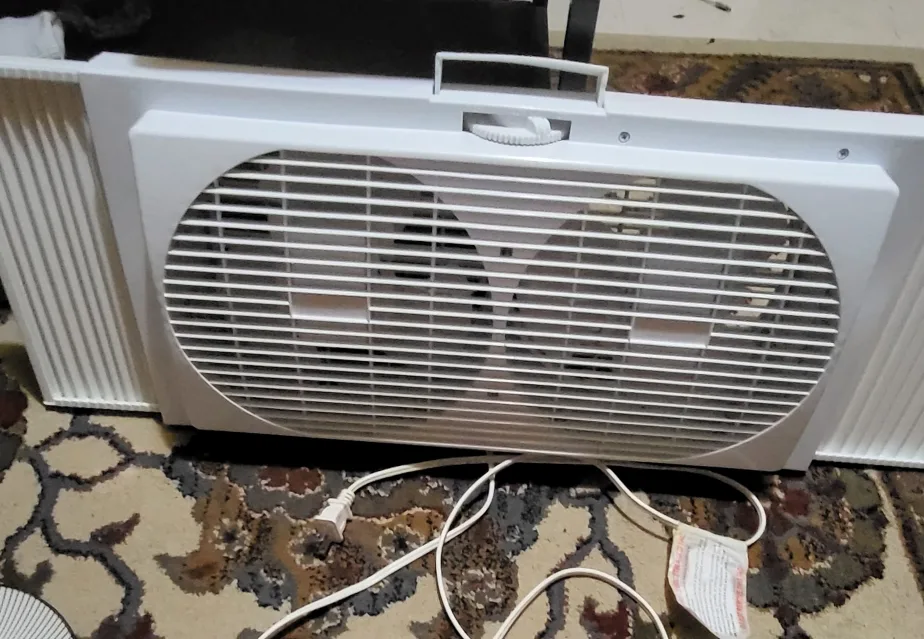 Cool Works Window Fan image indicator(2)