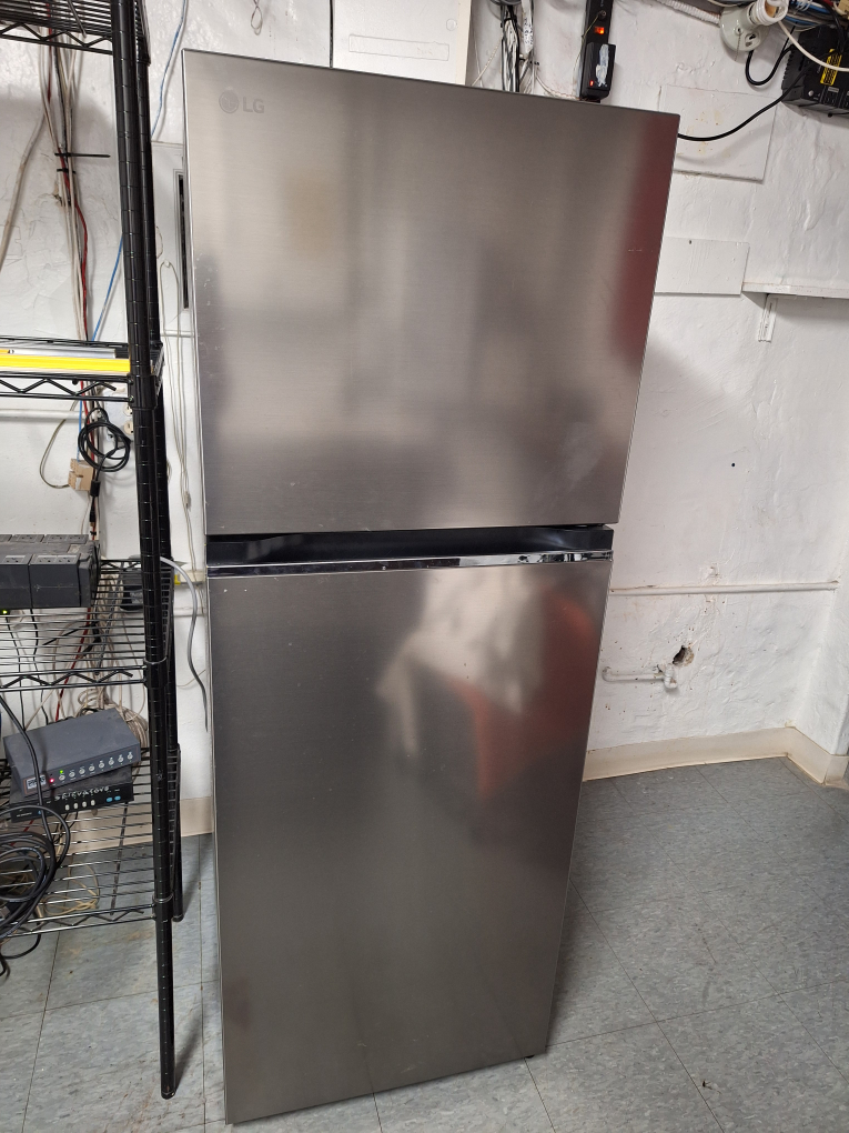 LG Top Freezer Refrigerator - photo 3