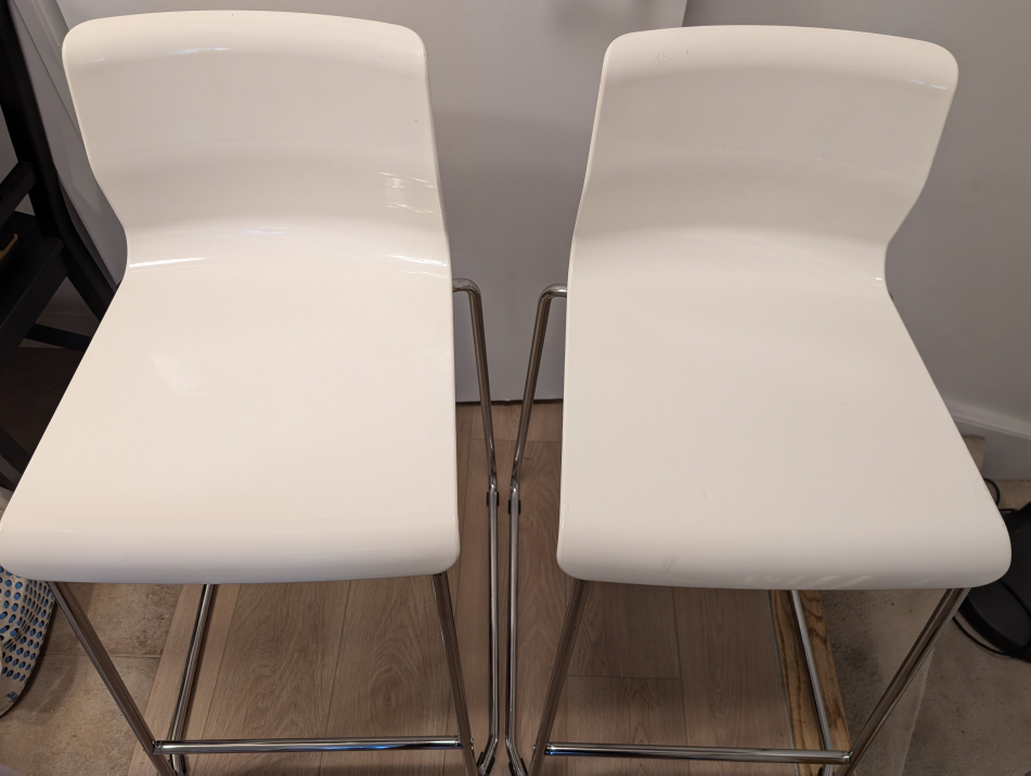 Pair of White Bar Stools 🥕 - photo 3