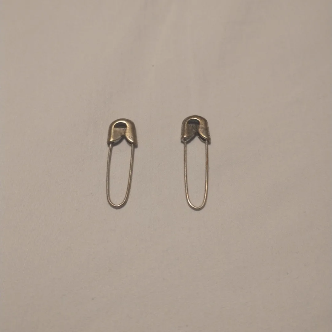 Safety pin earrings thumbnail