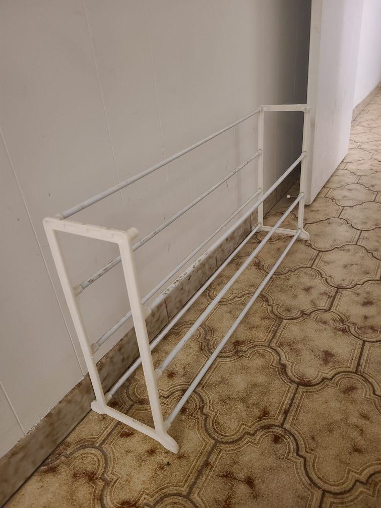 White Plastic Shoe Rack - photo 2
