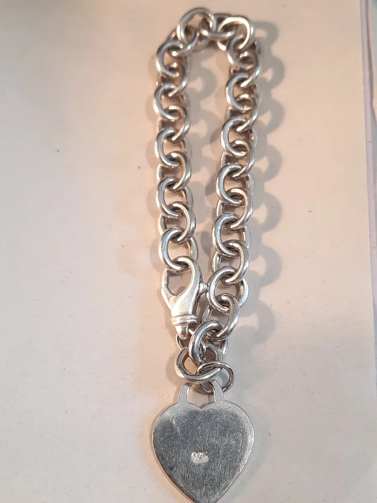 Silver Chain Bracelet with Heart Charm image indicator(3)
