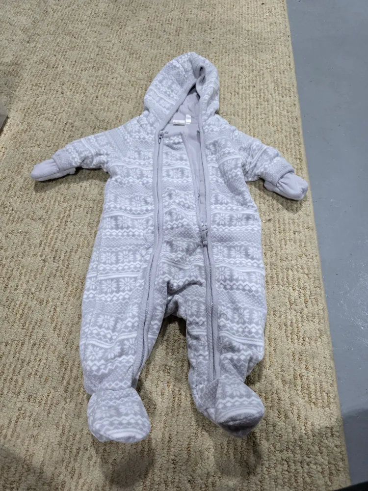 H&M Baby Snowsuit - Size 2-4M #freecycle thumbnail