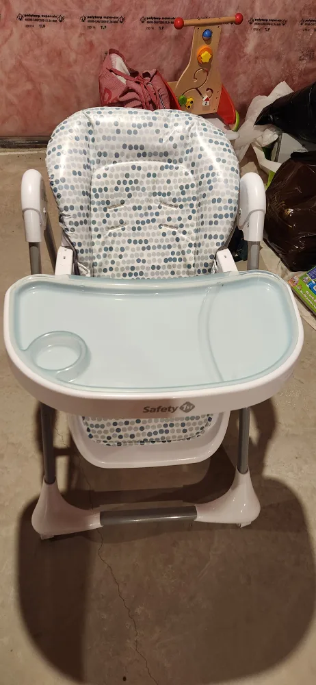 Safety 1st High Chair thumbnail