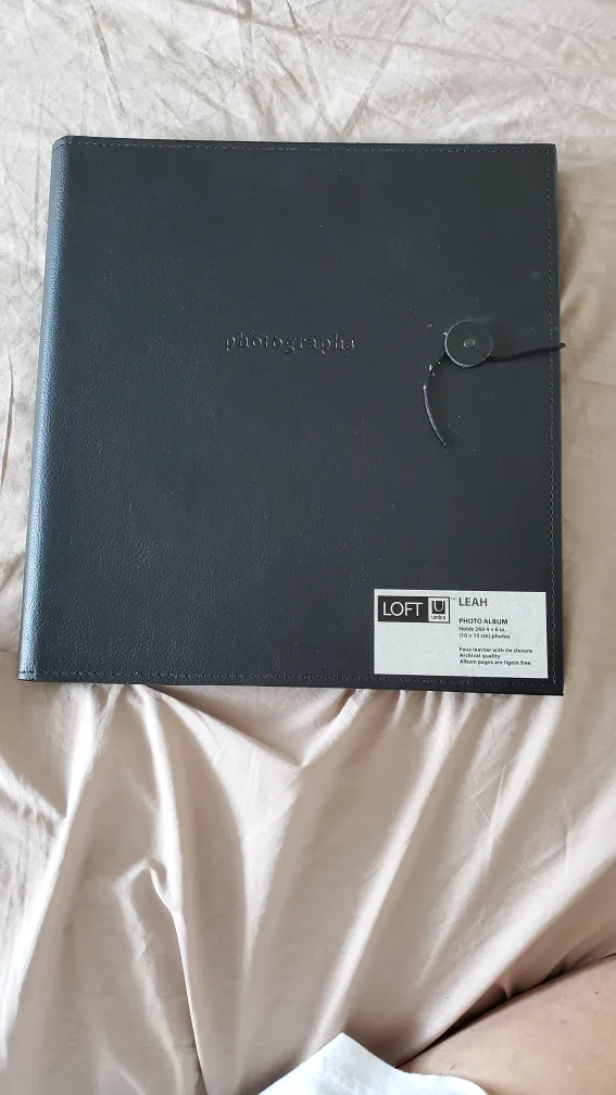 LOFT U Leah Photo Album image indicator(2)