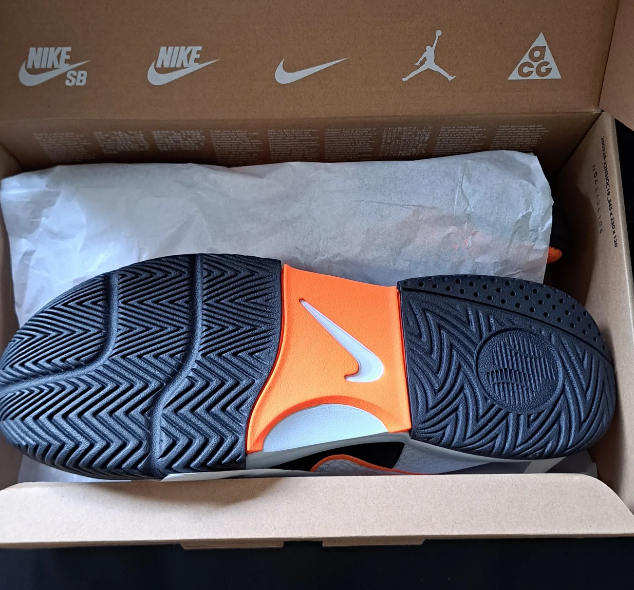 Nike Sneakers (M12) BNIB image indicator(2)