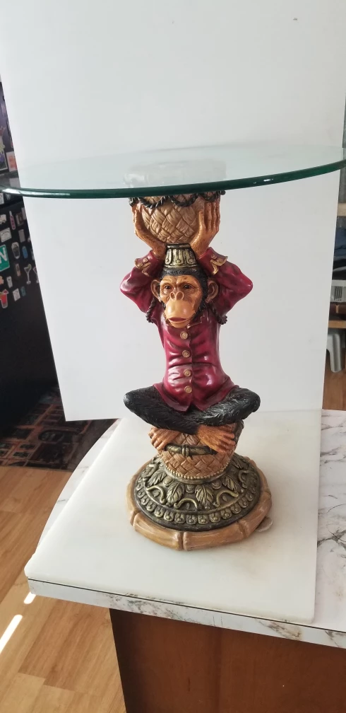 Funky Monkey glass top table - photo 4