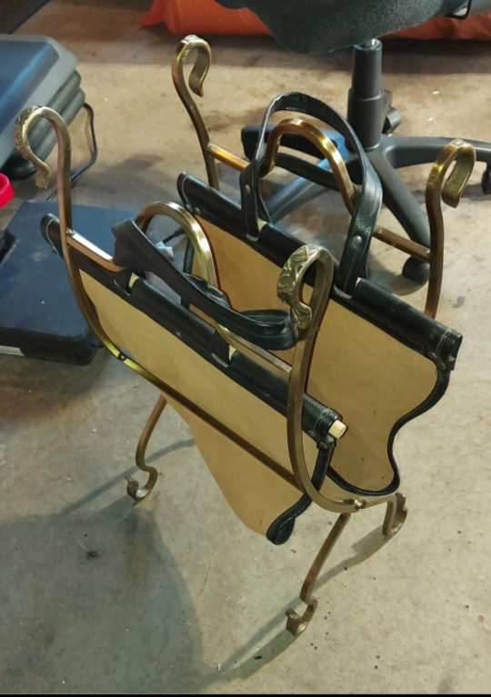 Fireplace log carrier