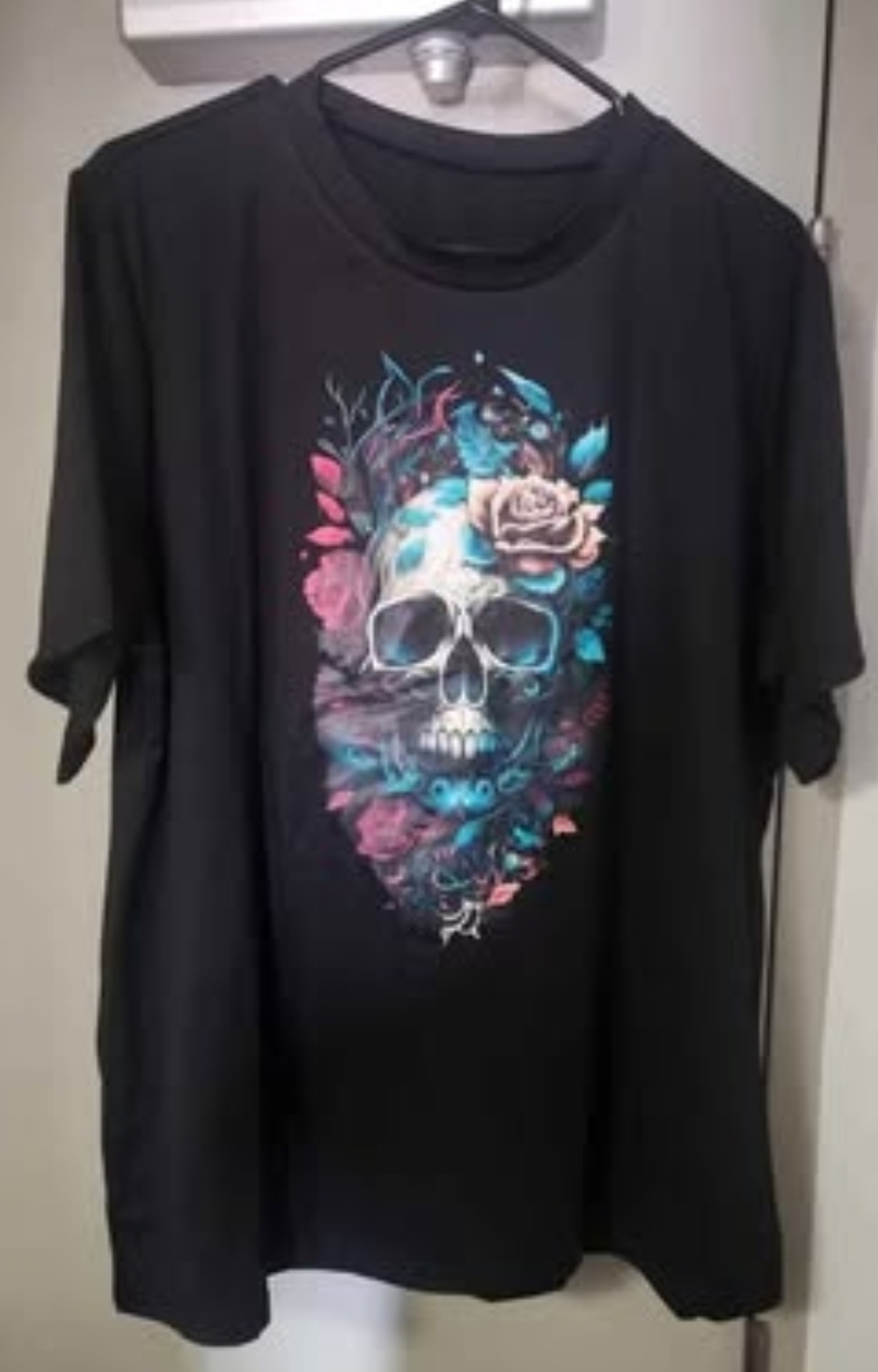 🏆 New his and hers t-shirts - photo 2