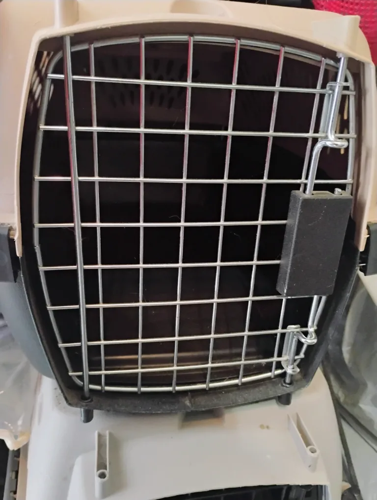 Portable Pet Carriers image indicator(3)