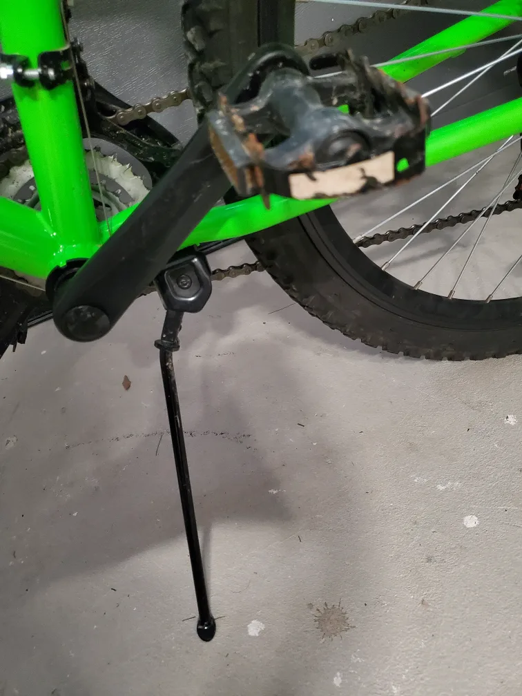 Glow in the dark bike for person 5'2" to 5'5" image indicator(7)