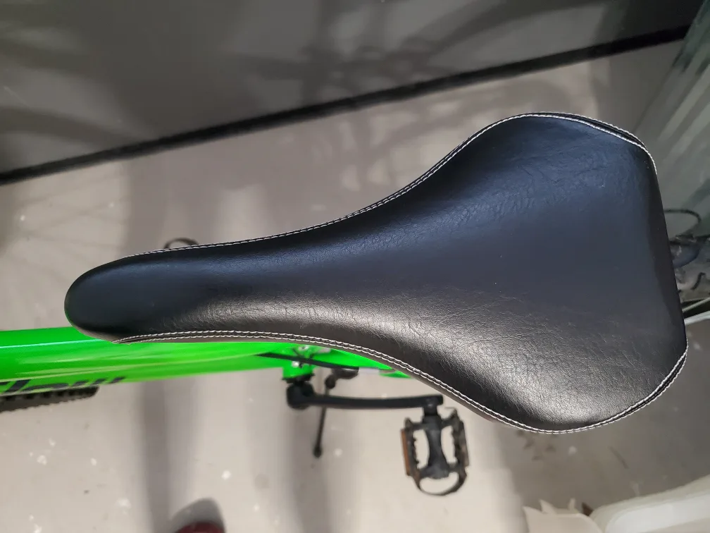 Glow in the dark bike for person 5'2" to 5'5" image indicator(8)