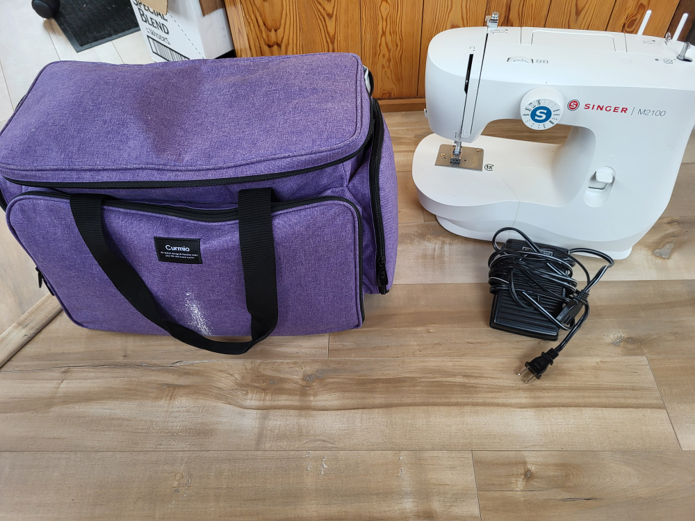 Singer M2100 Sewing Machine and case