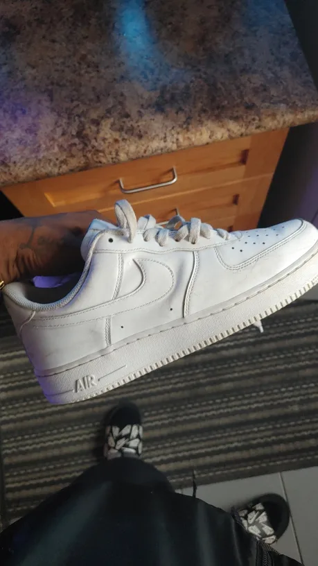 size 9.5 nike thumbnail