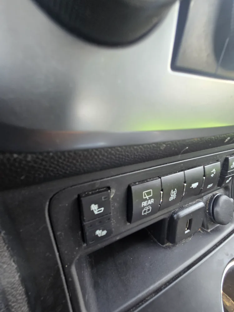 2015 gmc acadia - 178000km image indicator(6)