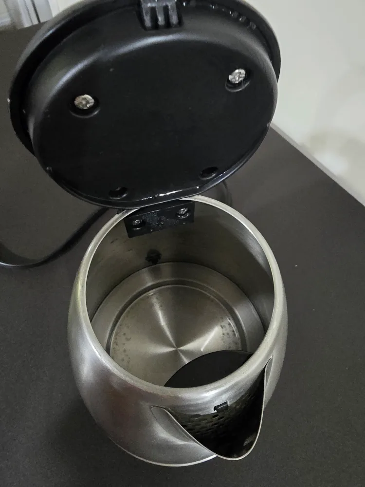 Hamilton Beach Electric Kettle - 1.7L image indicator(4)