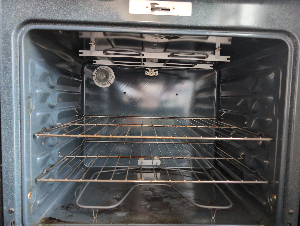 GE Electric Range - photo 2