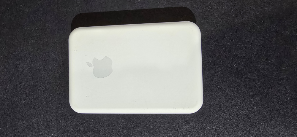 Apple MagSafe Battery Pack