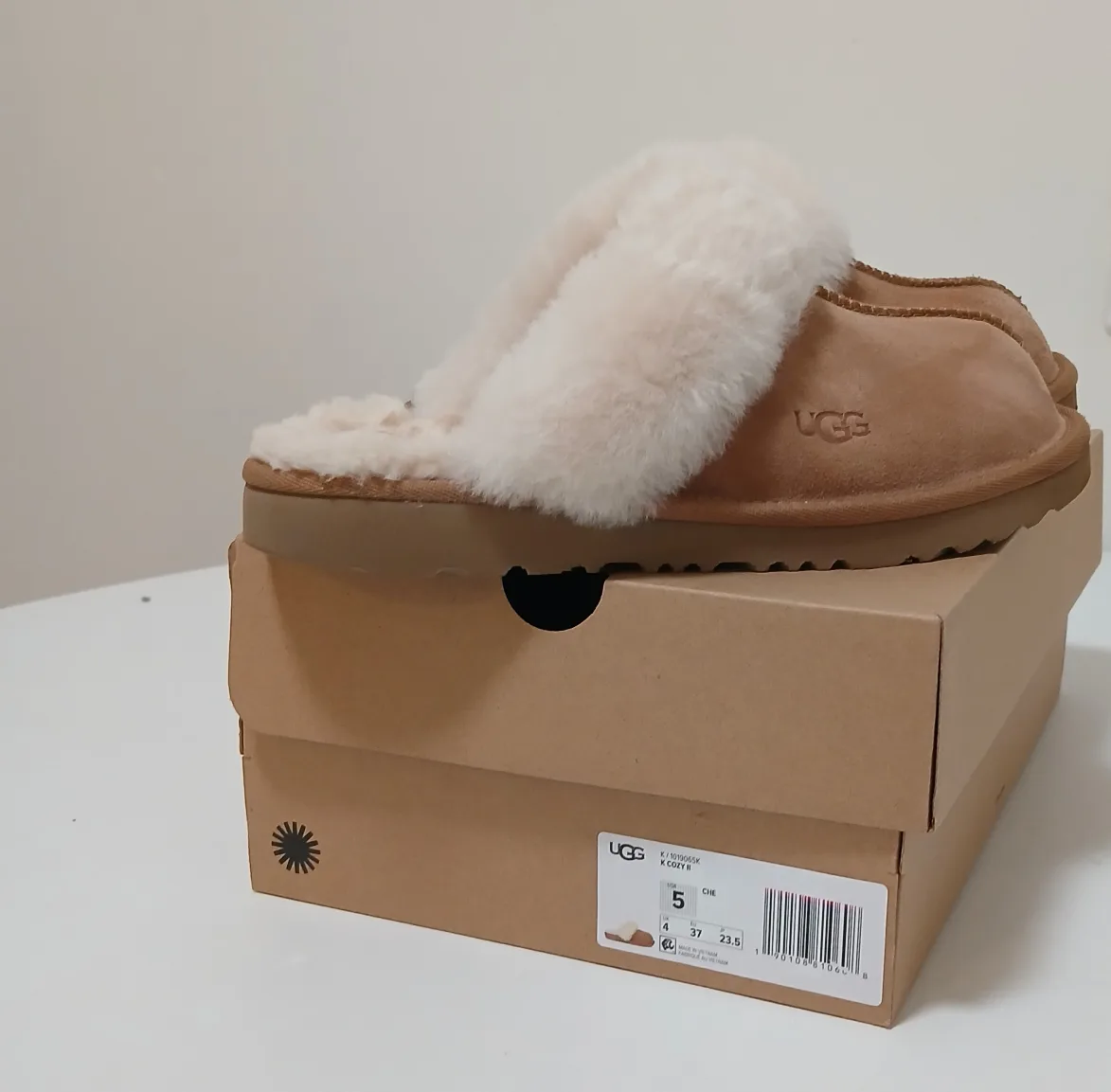 UGG Women's Coquette Chestnut Slipper - Size 5 thumbnail