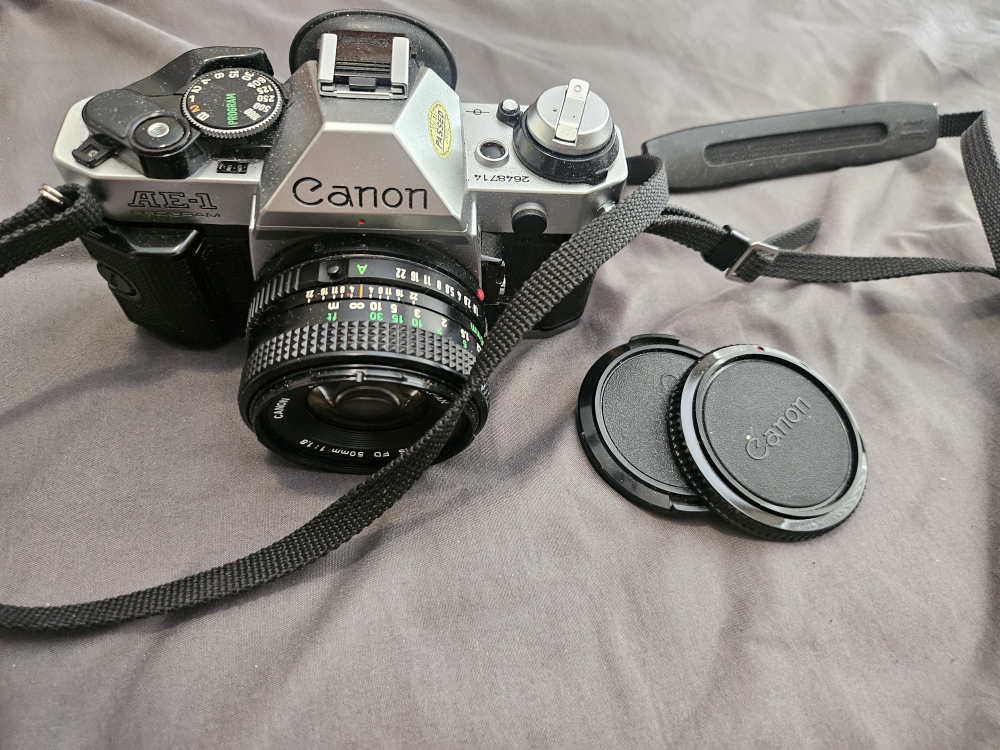 Canon AE-1 Film Camera with Lens - photo 3