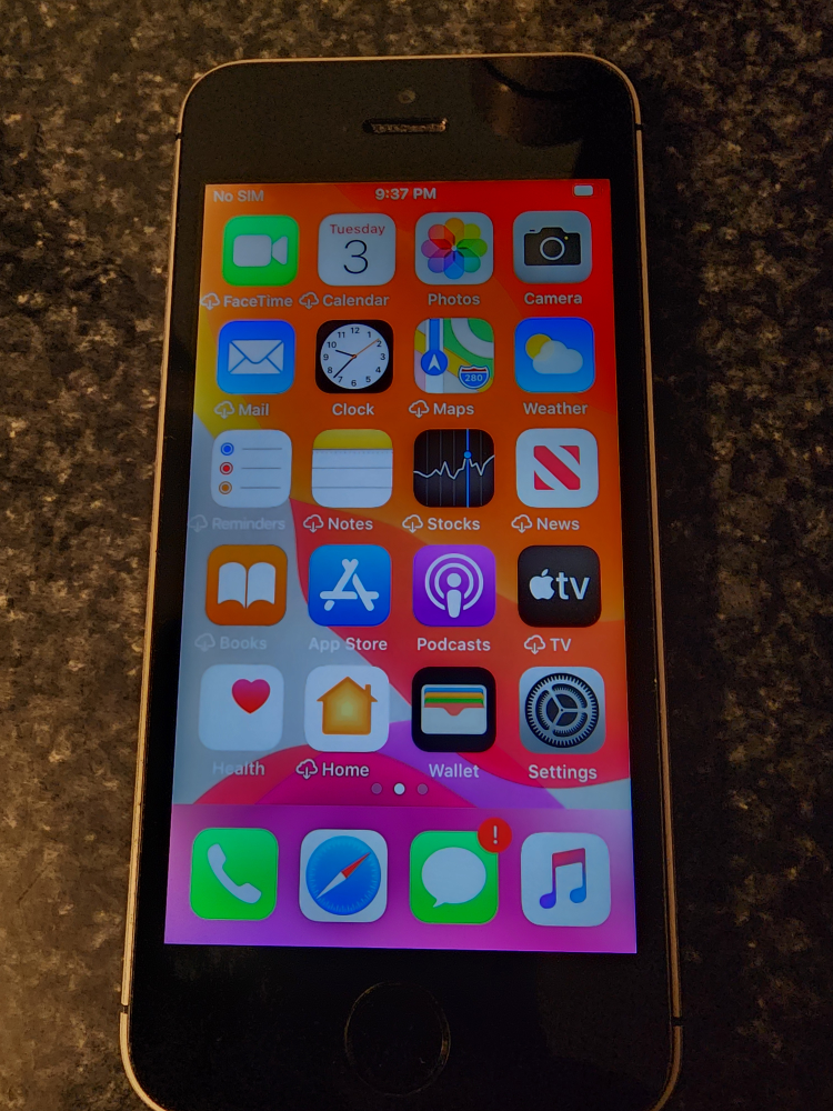 Apple iPhone SE 32GB - Great Condition - photo 2