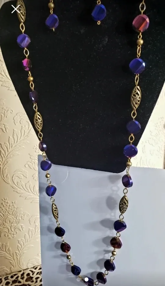 2 set Beaded Necklace  Bracelet or necklace  earrings Set image indicator(6)